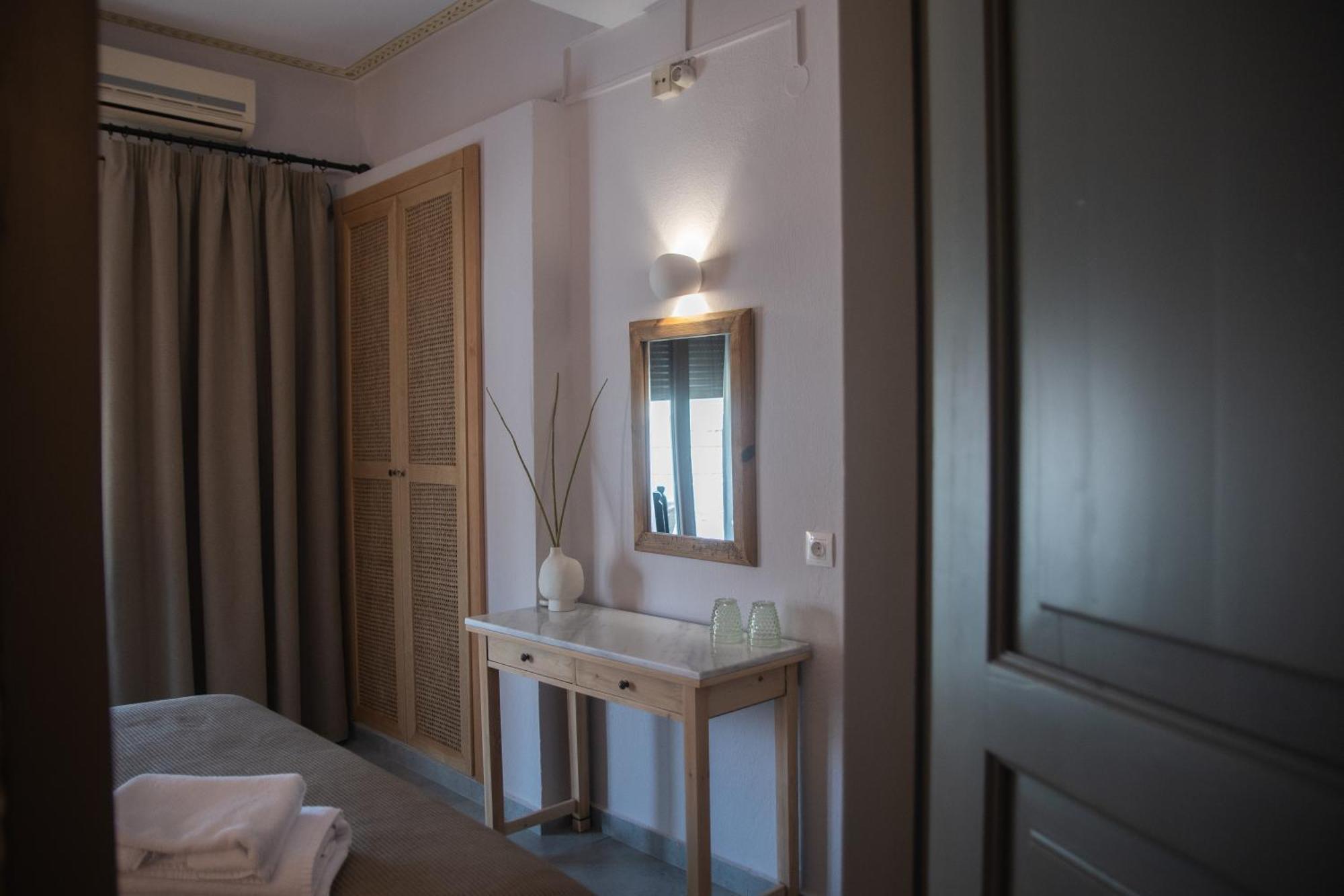 Acropolis Hotel Limenas  Exterior photo